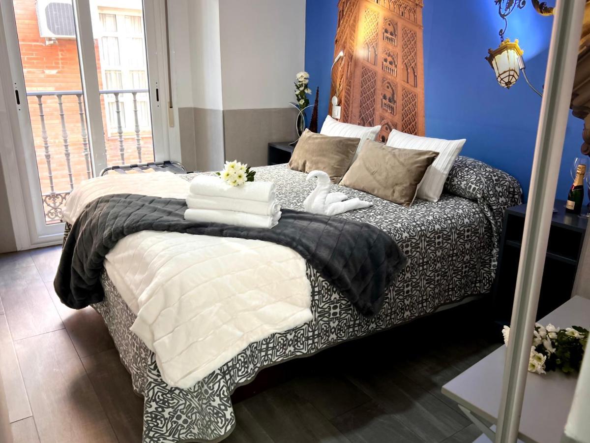 Hostal Paco'S Sewilla Zewnętrze zdjęcie A bedroom