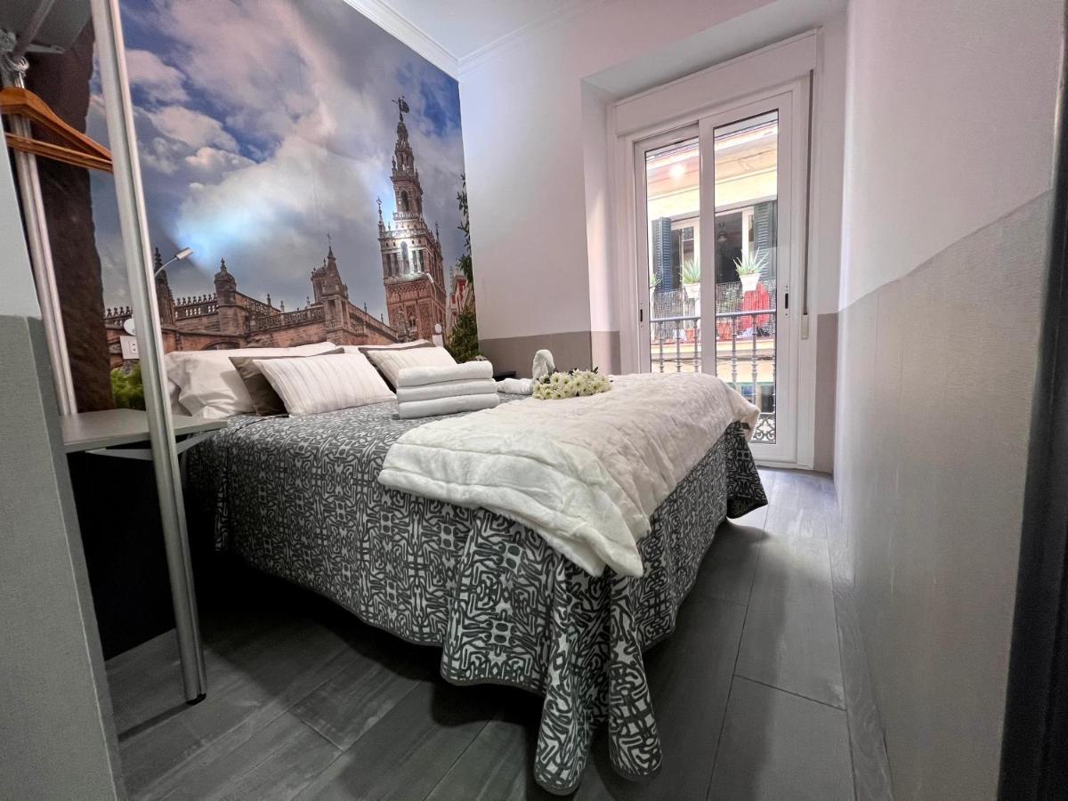Hostal Paco'S Sewilla Zewnętrze zdjęcie A bedroom