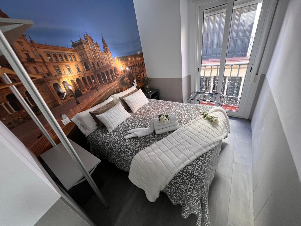 Hostal Paco'S Sewilla Zewnętrze zdjęcie A room at the hotel